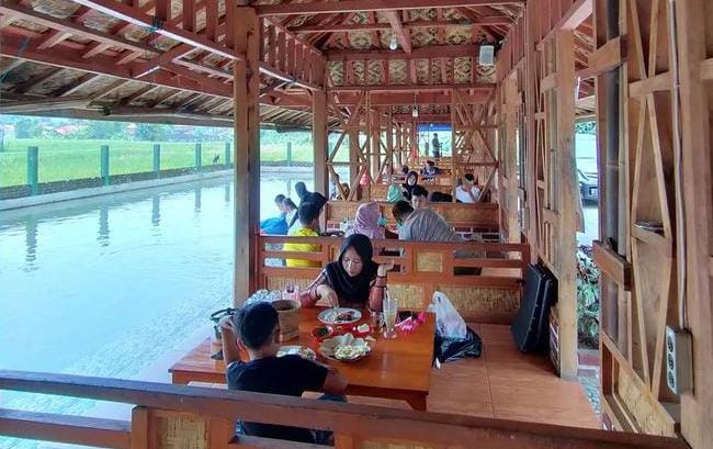 Makan Malam di Cilacap: 7 Tempat Hits yang Bikin Ngiler Tanpa Harus Keluar Kota